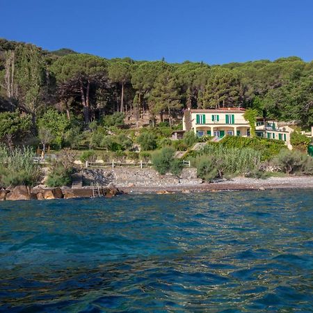 Villa Le Sprizze A Bordo Del Mare - Goelba Marciana Marina  Bagian luar foto