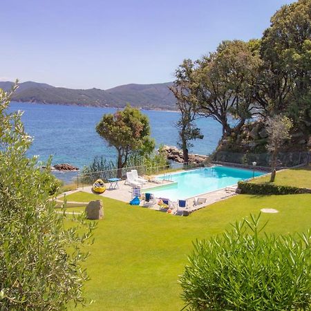 Villa Le Sprizze A Bordo Del Mare - Goelba Marciana Marina  Bagian luar foto