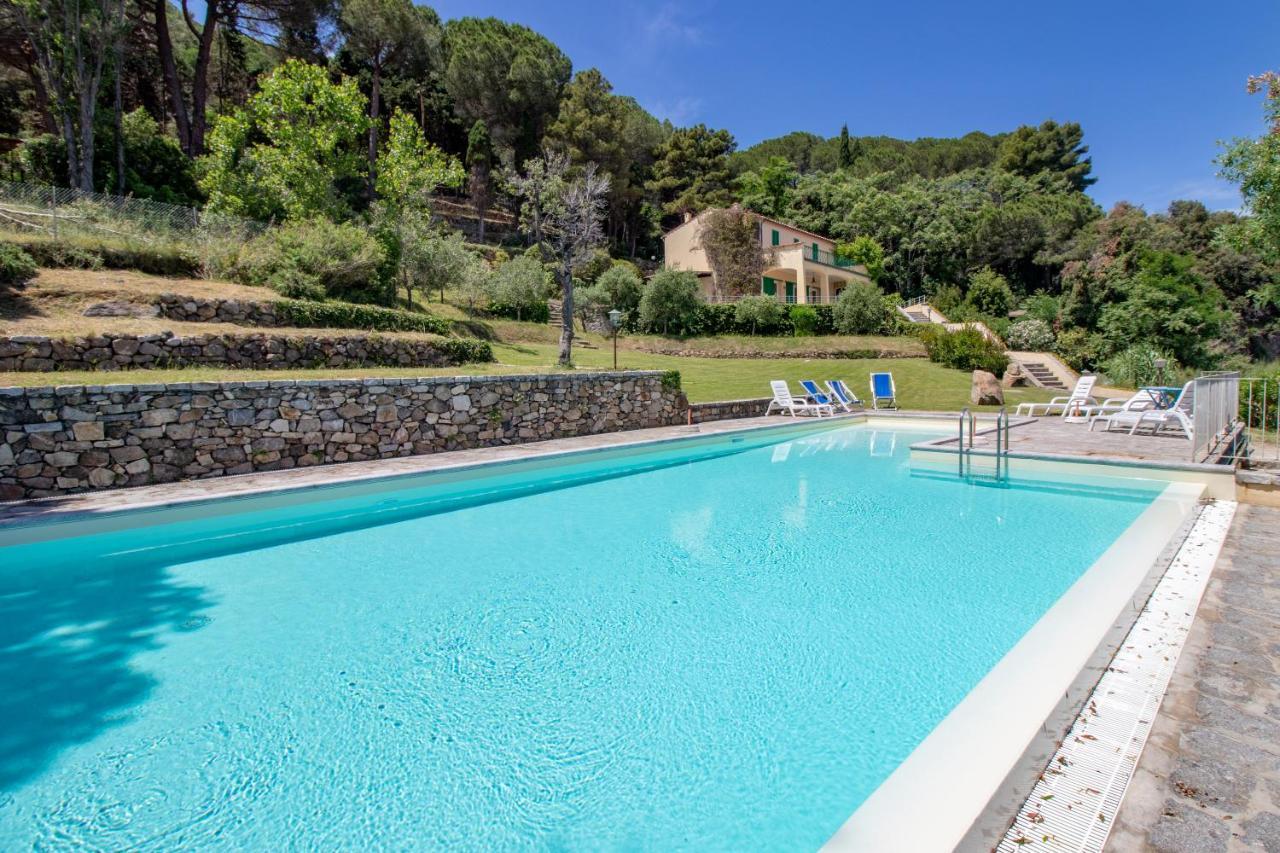 Villa Le Sprizze A Bordo Del Mare - Goelba Marciana Marina  Bagian luar foto