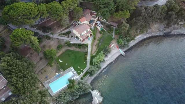Villa Le Sprizze A Bordo Del Mare - Goelba Marciana Marina  Bagian luar foto