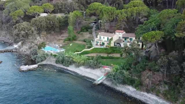 Villa Le Sprizze A Bordo Del Mare - Goelba Marciana Marina  Bagian luar foto