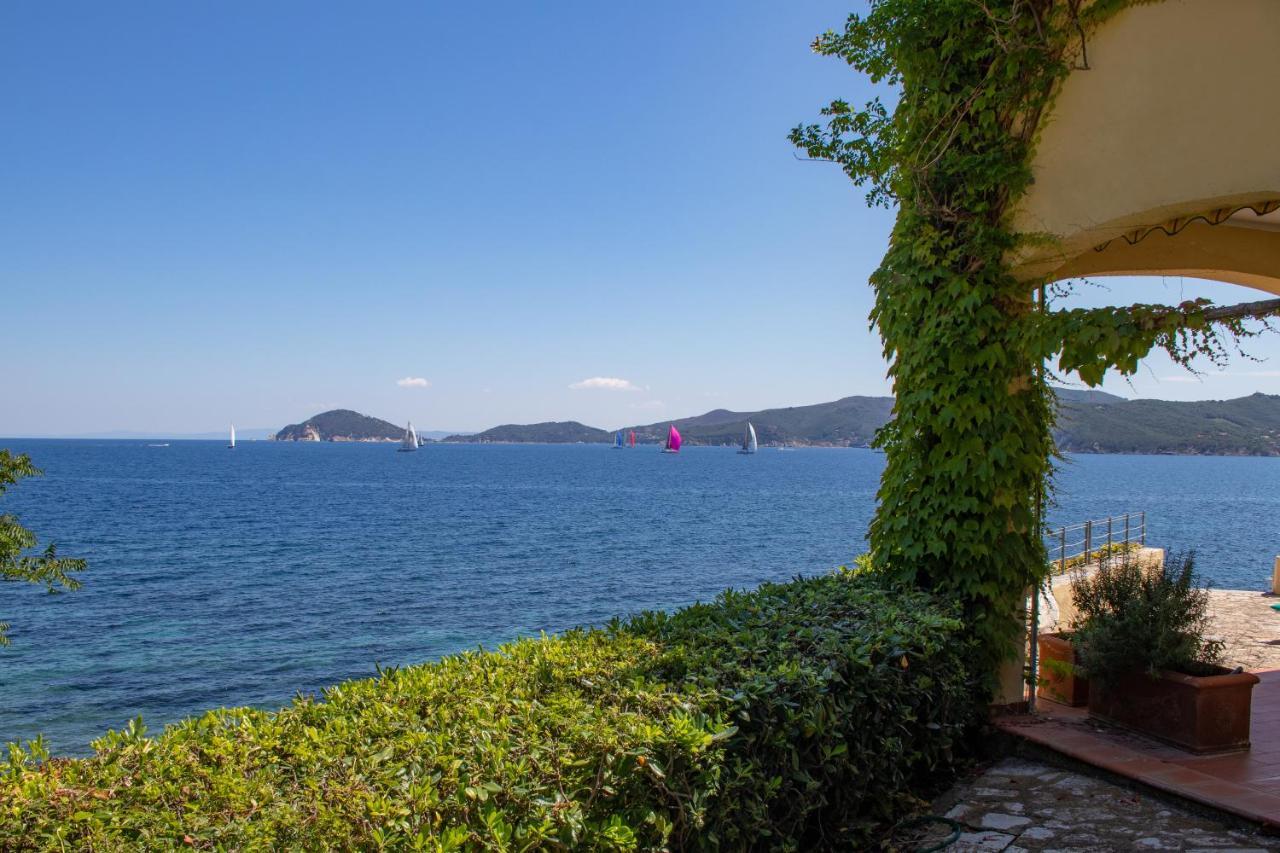 Villa Le Sprizze A Bordo Del Mare - Goelba Marciana Marina  Bagian luar foto