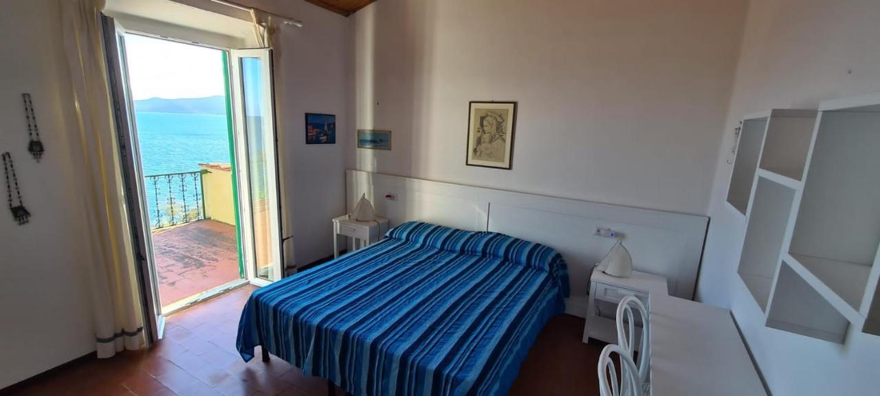 Villa Le Sprizze A Bordo Del Mare - Goelba Marciana Marina  Bagian luar foto