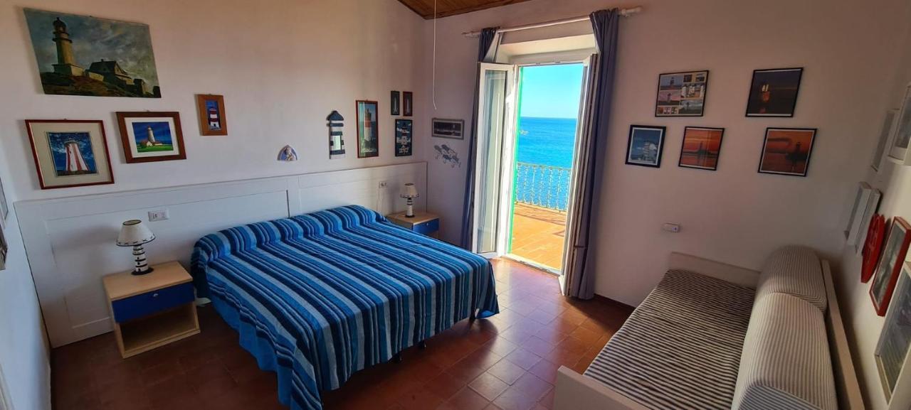 Villa Le Sprizze A Bordo Del Mare - Goelba Marciana Marina  Bagian luar foto