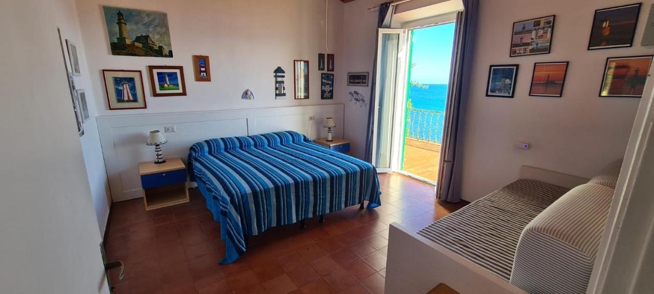 Villa Le Sprizze A Bordo Del Mare - Goelba Marciana Marina  Bagian luar foto