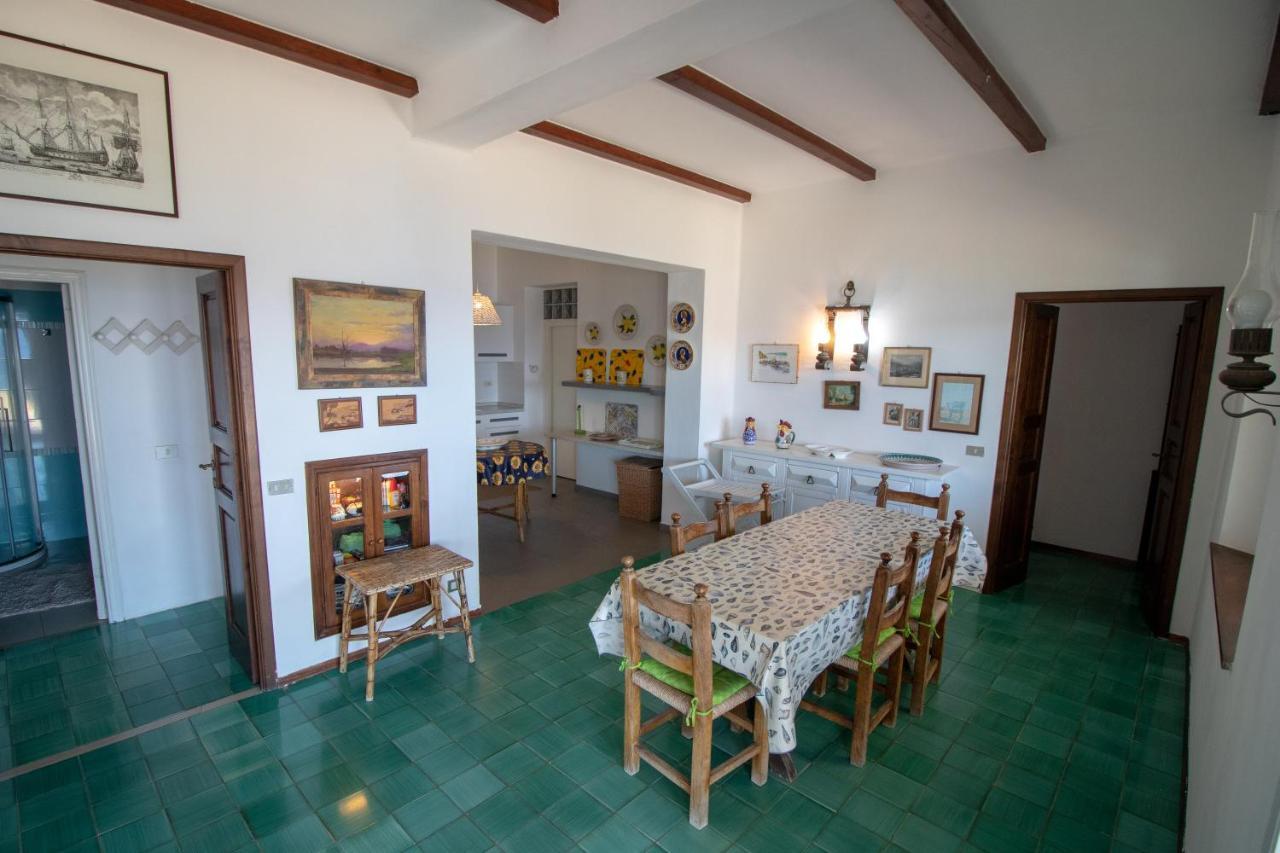 Villa Le Sprizze A Bordo Del Mare - Goelba Marciana Marina  Bagian luar foto